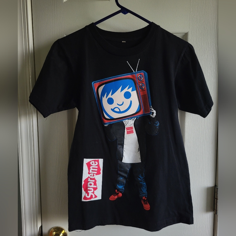 Boy's black t-shirt